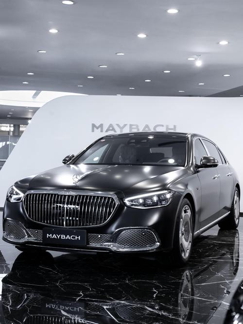 佛山251岚图汽车的售后服务让用户无忧出行，迈巴赫未来的豪华车趋势