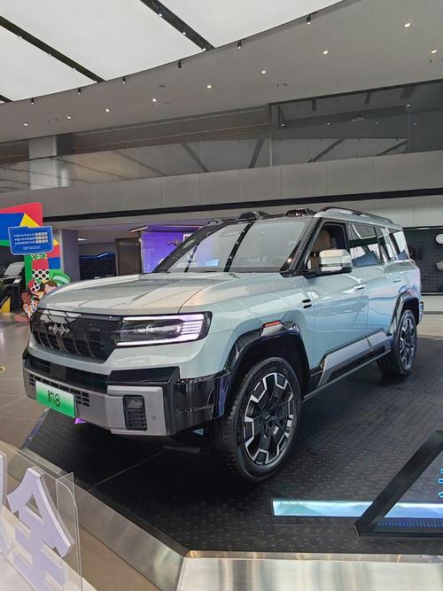 佛山251比亚迪方程豹硬派越野的爆款，英菲尼迪35周年与你共成长